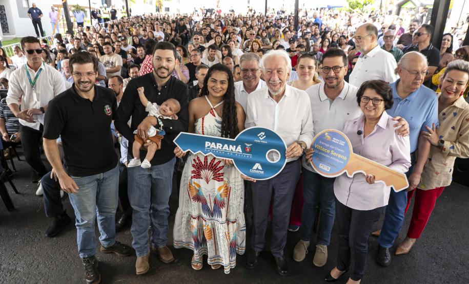 Com apoio do Estado, 512 famílias de Londrina passam a viver em casa própria
