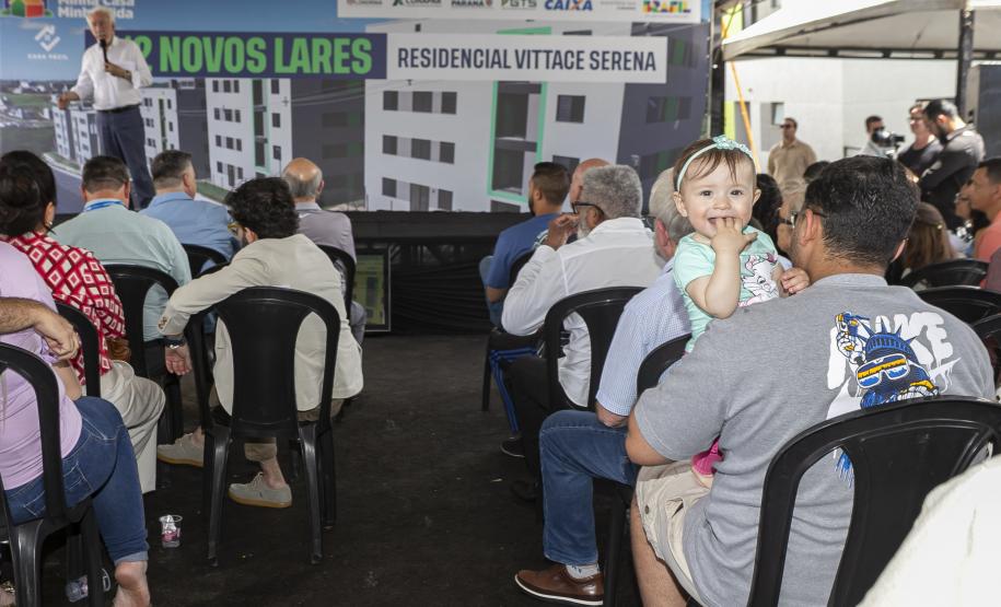 Com apoio do Estado, 512 famílias de Londrina passam a viver em casa própria