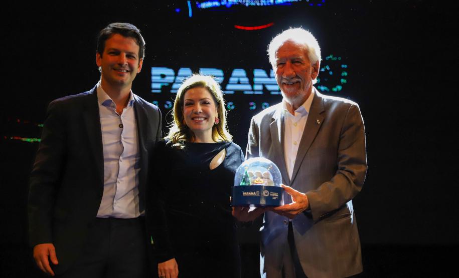 150 espetáculos e apoio inédito do Estado: Curitiba terá a maior programação natalina do Brasil