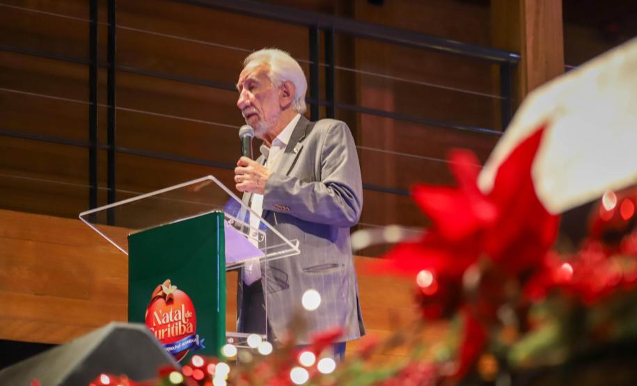 150 espetáculos e apoio inédito do Estado: Curitiba terá a maior programação natalina do Brasil