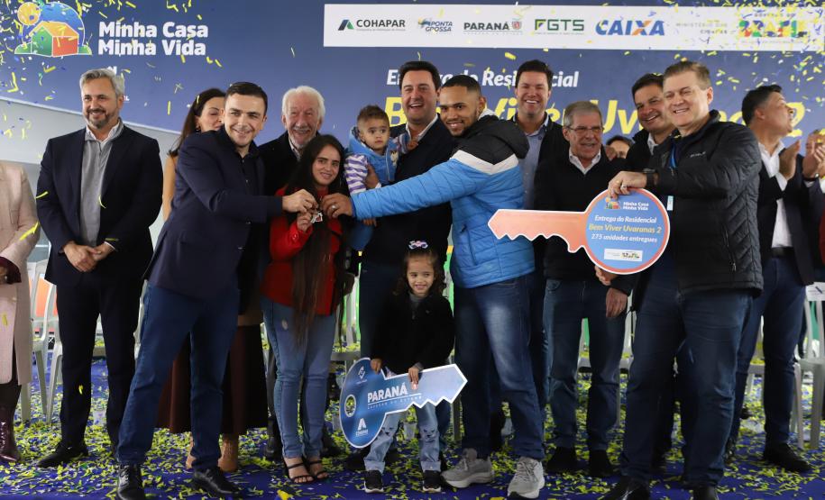 Com entrega de 275 casas, Estado conclui bairro planejado em Ponta Grossa