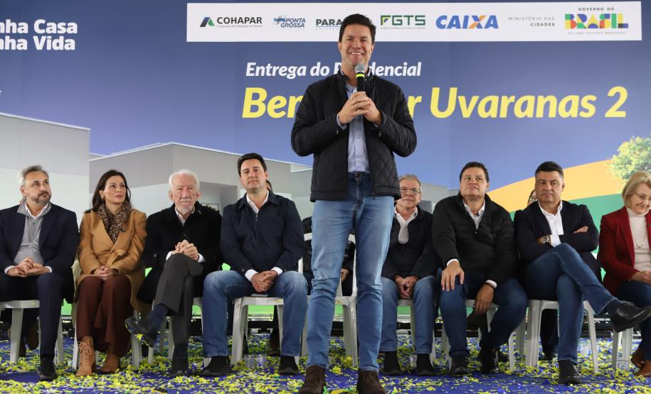 Com entrega de 275 casas, Estado conclui bairro planejado em Ponta Grossa