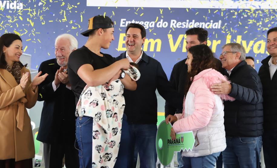 Com entrega de 275 casas, Estado conclui bairro planejado em Ponta Grossa