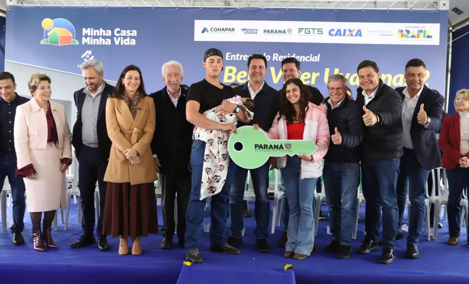 Com entrega de 275 casas, Estado conclui bairro planejado em Ponta Grossa