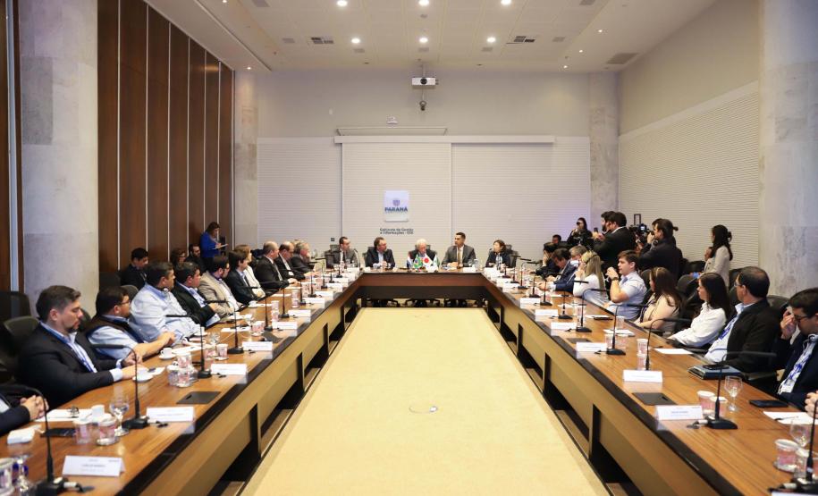 Sanepar consolida parceria com Paraguai e ajuda país a evitar perdas de água na distribuição