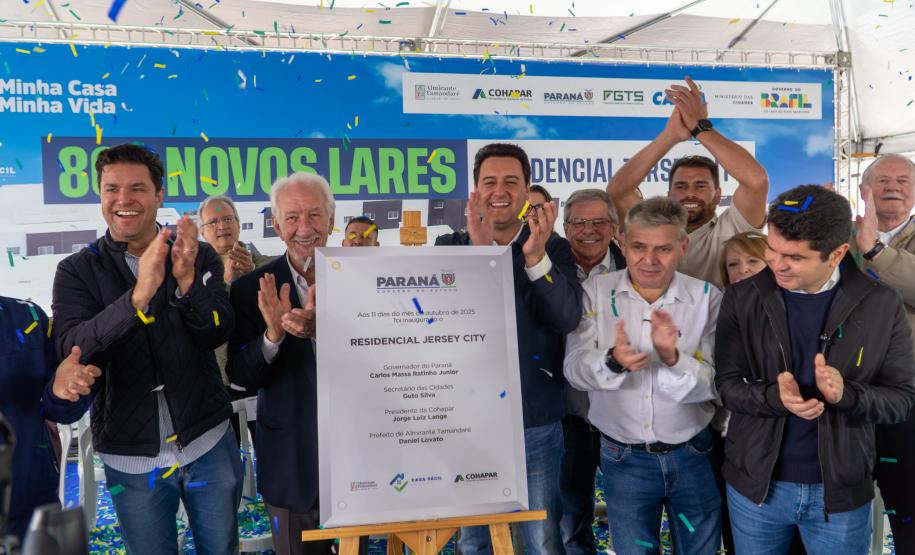 Governador inaugura condomínio clube com 864 apartamentos em Almirante Tamandaré