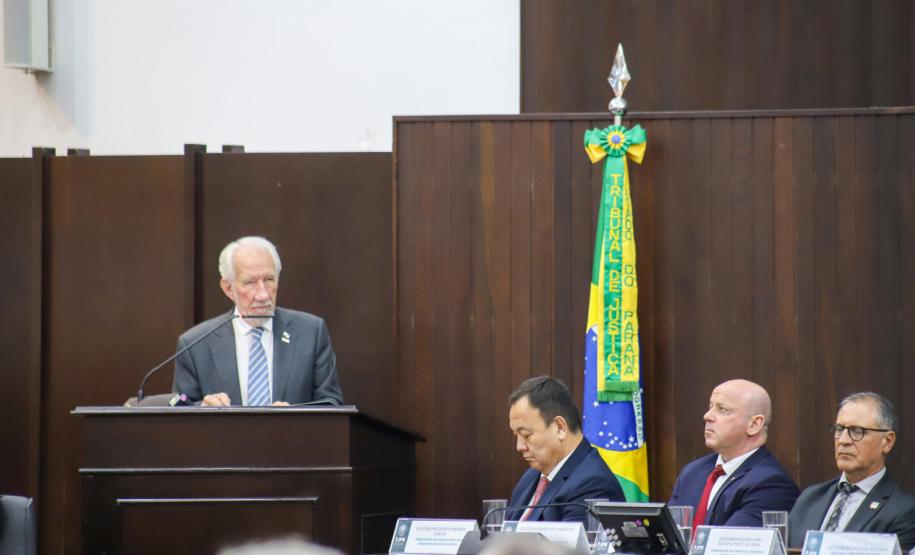 Piana participa de cerimônia que moderniza tramitação de processos no TJPR