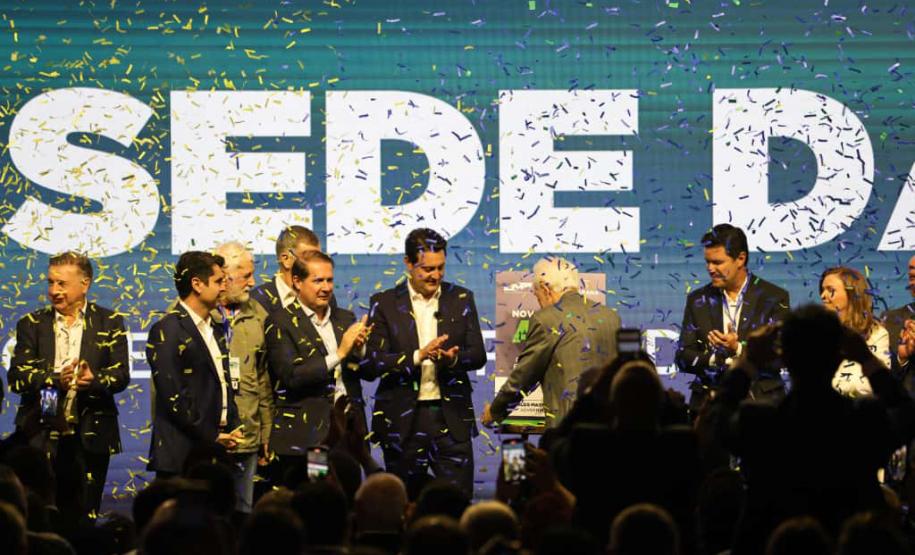 Ratinho Junior anuncia R$ 2 bilhões em recape asfáltico para cidades com até 100 mil habitantes