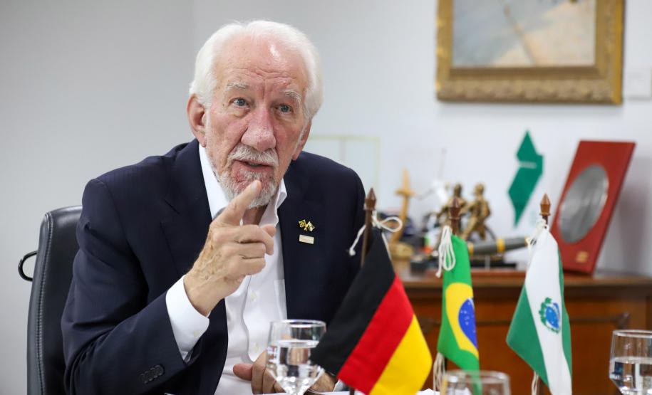 Em busca de parcerias, Paraná recebe visita da embaixadora da Alemanha no Brasil