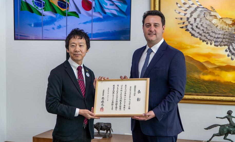 Governador Ratinho Junior é homenageado com honraria da província japonesa de Hyogo