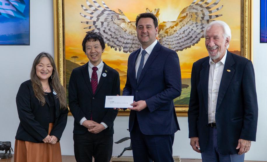Governador Ratinho Junior é homenageado com honraria da província japonesa de Hyogo