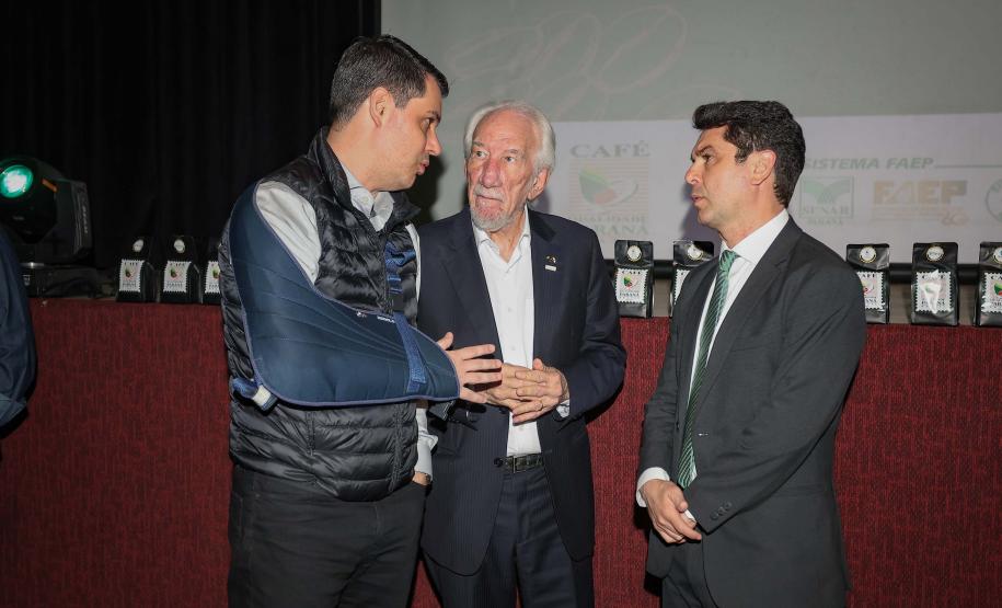 Produtoras de Apucarana e Pinhalão vencem o Concurso Café Qualidade 2025