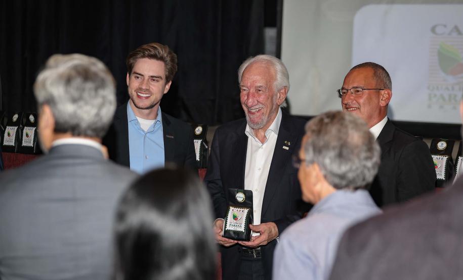 Produtoras de Apucarana e Pinhalão vencem o Concurso Café Qualidade 2025