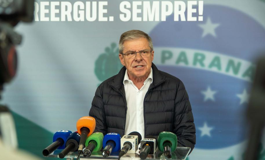 Governador anuncia R$ 533 milhões para construção de casas em 324 municípios