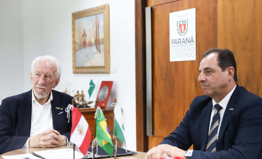 Paraná e Peru discutem parceria para fortalecer promoção do turismo