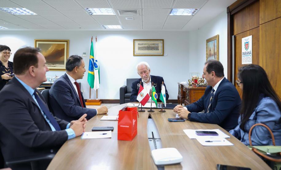 Paraná e Peru discutem parceria para fortalecer promoção do turismo