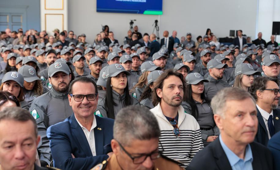 Com posse de 429 policiais penais, Paraná fortalece gestão da segurança pública