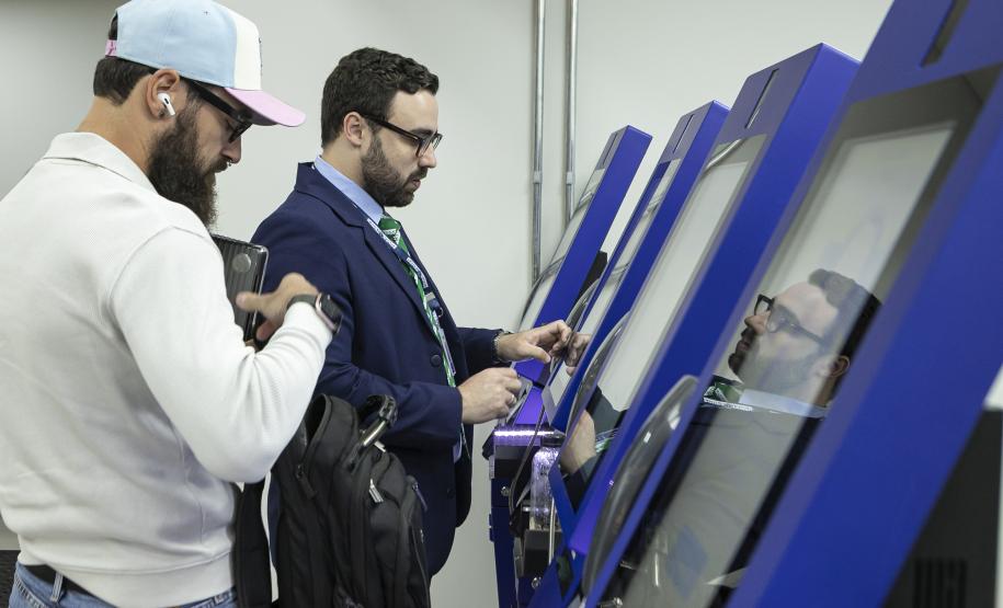 Ratinho Junior inaugura Poupatempo de Maringá; unidades já fizeram 45 mil atendimentos