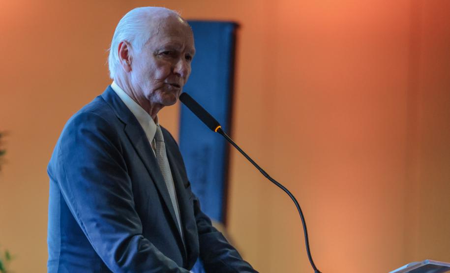 Governador Ratinho Junior recebe Troféu Guerreiro do Movimento Pró-Paraná