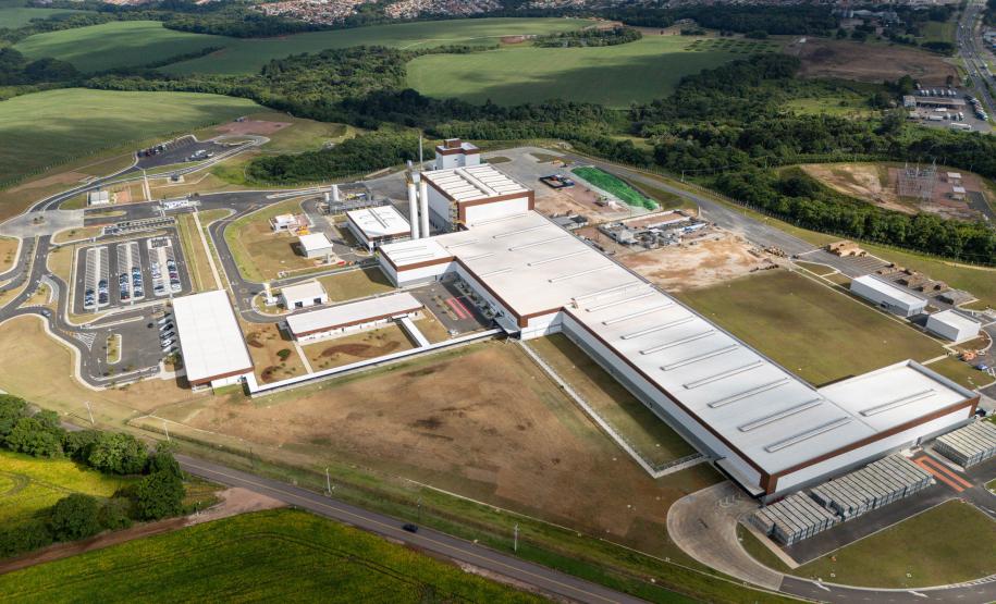 Com R$ 1 bilhão da Ambev, Paraná vai concentrar produção de garrafas para todo o Brasil