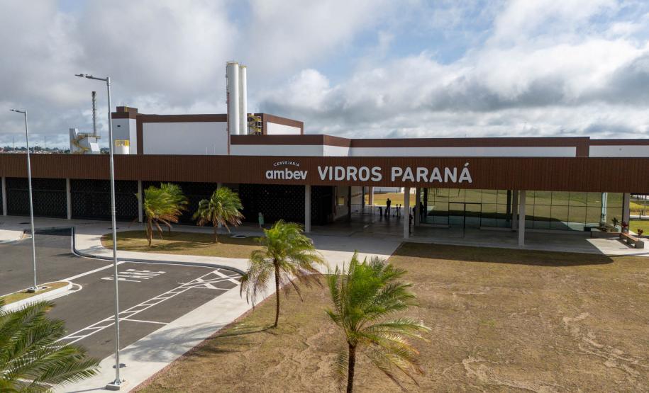 Com R$ 1 bilhão da Ambev, Paraná vai concentrar produção de garrafas para todo o Brasil