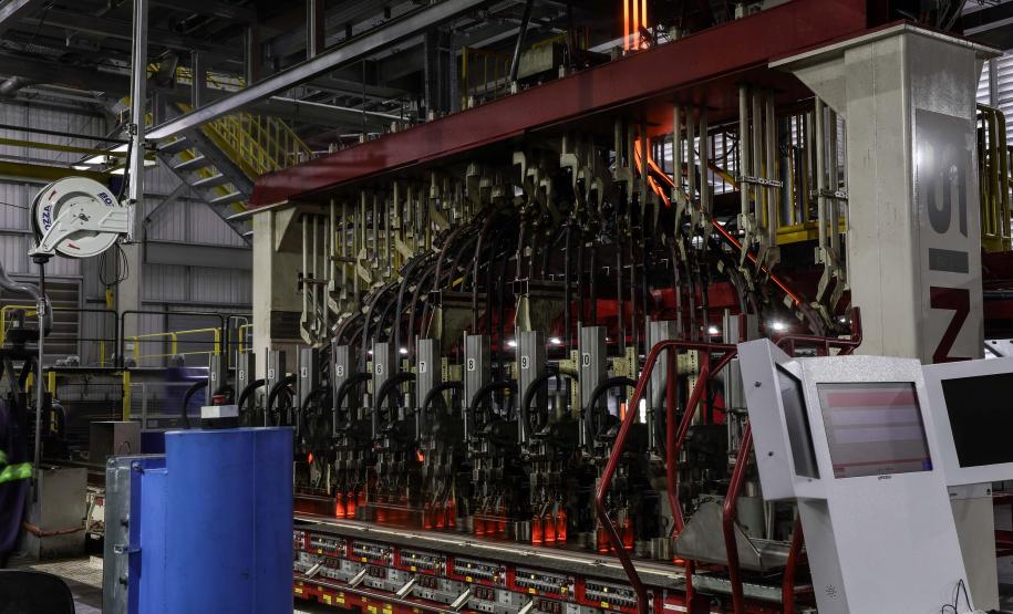 Com R$ 1 bilhão da Ambev, Paraná vai concentrar produção de garrafas para todo o Brasil