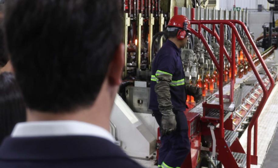 Com R$ 1 bilhão da Ambev, Paraná vai concentrar produção de garrafas para todo o Brasil