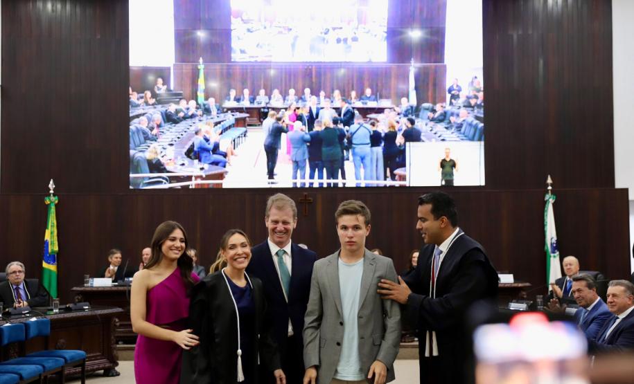 Ex-procuradora-geral do Estado toma posse como desembargadora no TJPR