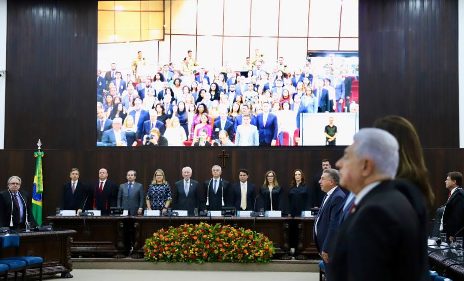 Ex-procuradora-geral do Estado toma posse como desembargadora no TJPR