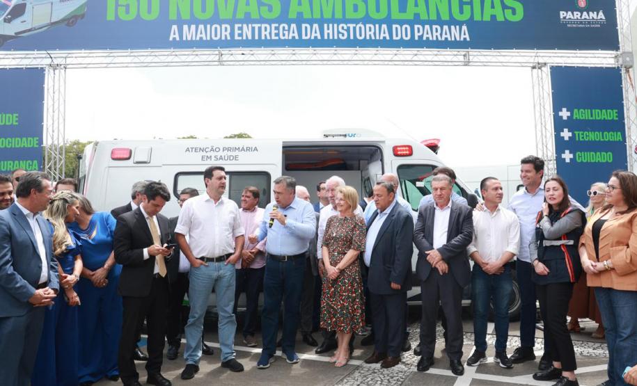 Governador entrega 150 ambulâncias com UTIs para todas as regiões do Paraná