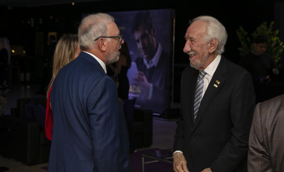 Ratinho Junior é eleito pela segunda vez personalidade do ano no prêmio TOPVIEW