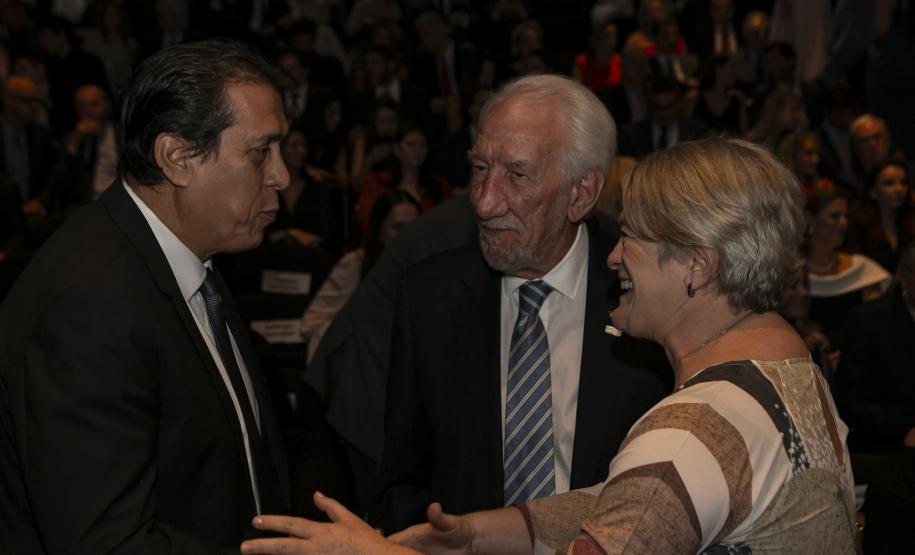 Ratinho Junior é eleito pela segunda vez personalidade do ano no prêmio TOPVIEW