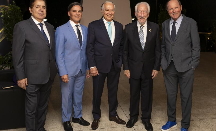 Ratinho Junior é eleito pela segunda vez personalidade do ano no prêmio TOPVIEW