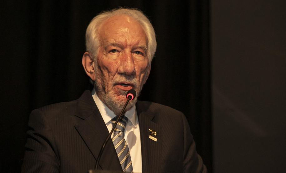 Ratinho Junior é eleito pela segunda vez personalidade do ano no prêmio TOPVIEW