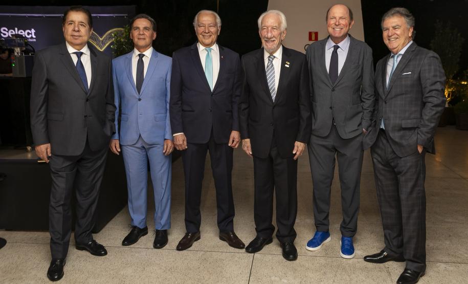 Ratinho Junior é eleito pela segunda vez personalidade do ano no prêmio TOPVIEW