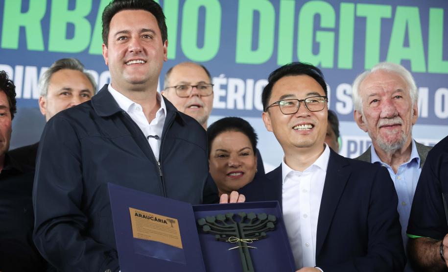 Primeiro na América do Sul: Bonde Urbano Digital começa a operar entre Pinhais e Piraquara