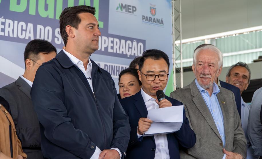 População se surpreende com tecnologia e aprova primeira viagem do Bonde Urbano Digital