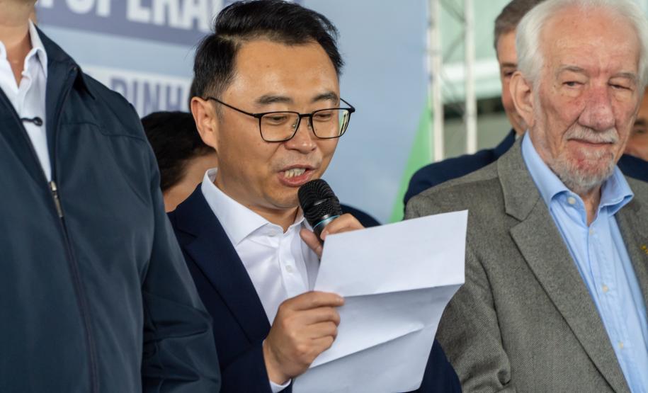 População se surpreende com tecnologia e aprova primeira viagem do Bonde Urbano Digital