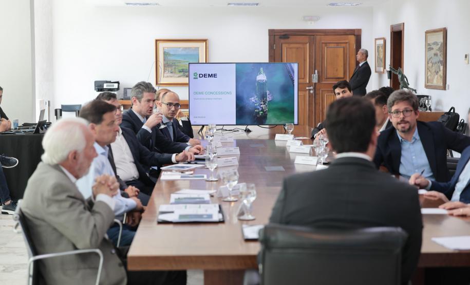 Estado discute cronograma e próximos passos da concessão do Canal da Galheta
