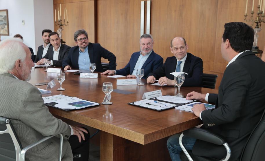 Estado discute cronograma e próximos passos da concessão do Canal da Galheta