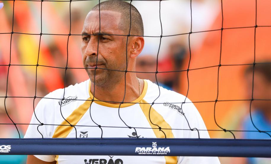 Desafio do Vôlei: campeões olímpicos levantam a torcida na Arena de Caiobá