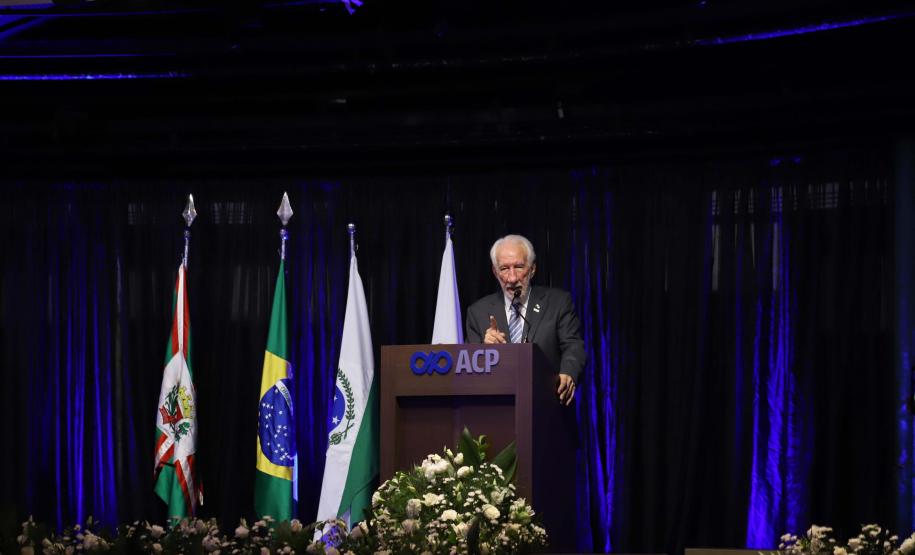 Piana participa da posse do novo presidente da Associação Comercial do Paraná