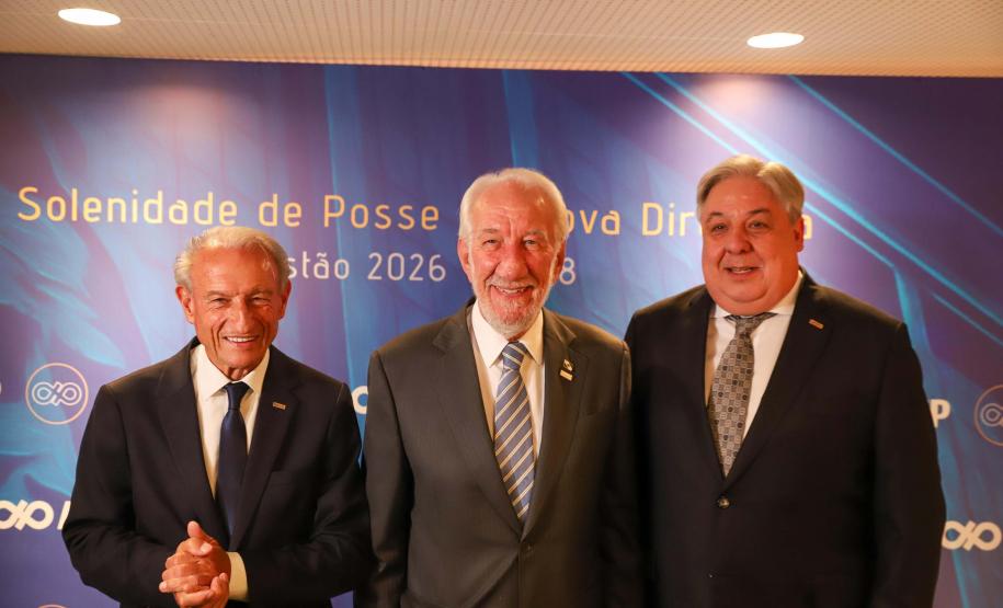 Piana participa da posse do novo presidente da Associação Comercial do Paraná