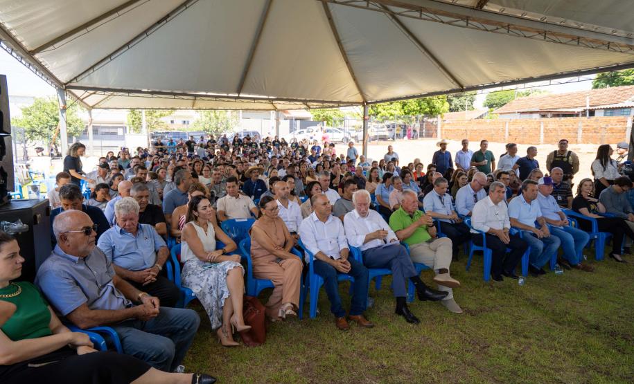 Darci Piana inaugura nova sede da APAE de Douradina, a 3ª construída pelo Estado
