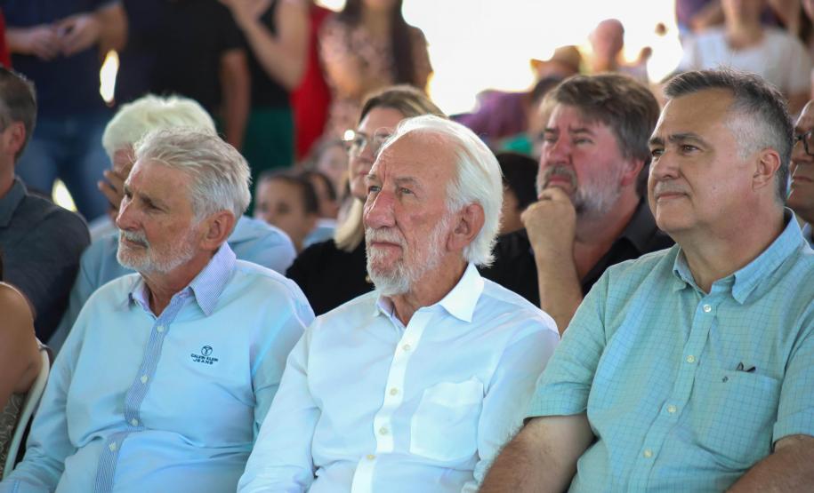 Primeiro da cidade: Estado assina ordem de serviço para construção do Hospital de Imbituva