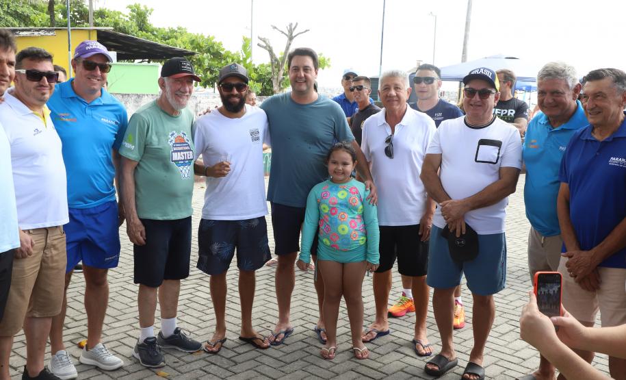 Estado inicia obras de escola de surfe para atender mais de 600 crianças no Litoral