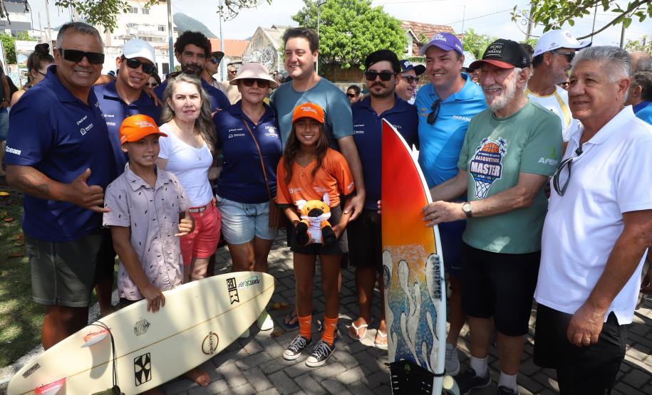 Estado inicia obras de escola de surfe para atender mais de 600 crianças no Litoral