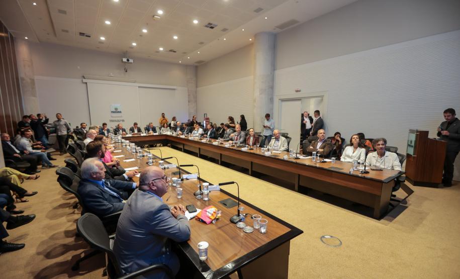 Estado, MPPR e Klabin fecham acordo para ampliação do Parque Guartelá