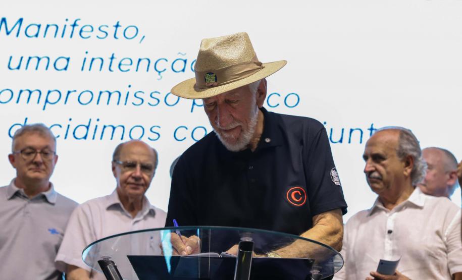 Piana assina Manifesto Ambição Regional para fortalecer desenvolvimento do Oeste
