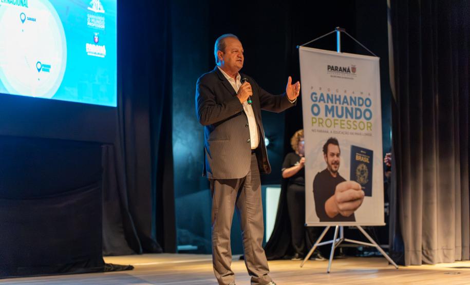 Paraná vai mandar mais 251 professores para intercâmbio internacional no Canadá